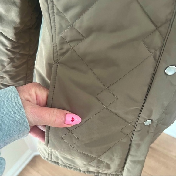 Vintage Cabela’s Quilted Pearl Snap Shacket - Picture 5 of 8